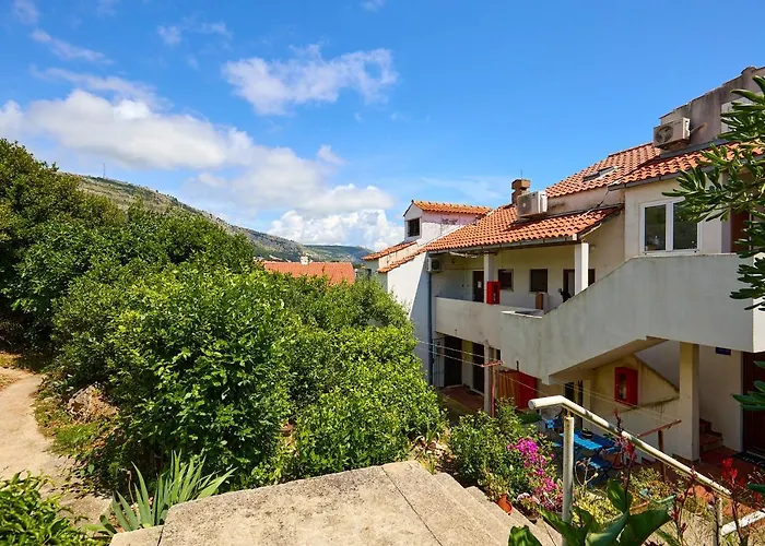 Hedera Estate Hedera A16 شقة